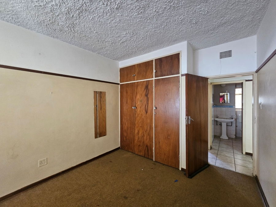 To Let 2 Bedroom Property for Rent in Adamayview North West